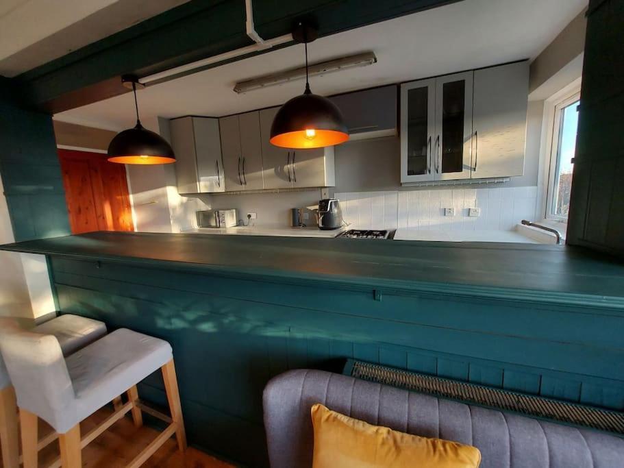 2 Bed Flat, Bounds Green, Piccadilly Line, London N11 Kültér fotó