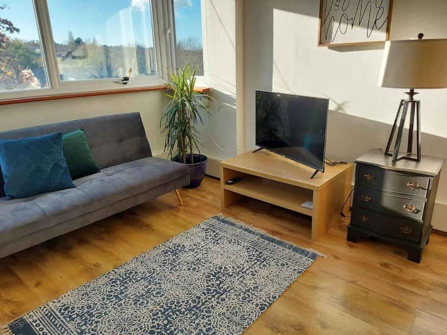 2 Bed Flat, Bounds Green, Piccadilly Line, London N11 Kültér fotó