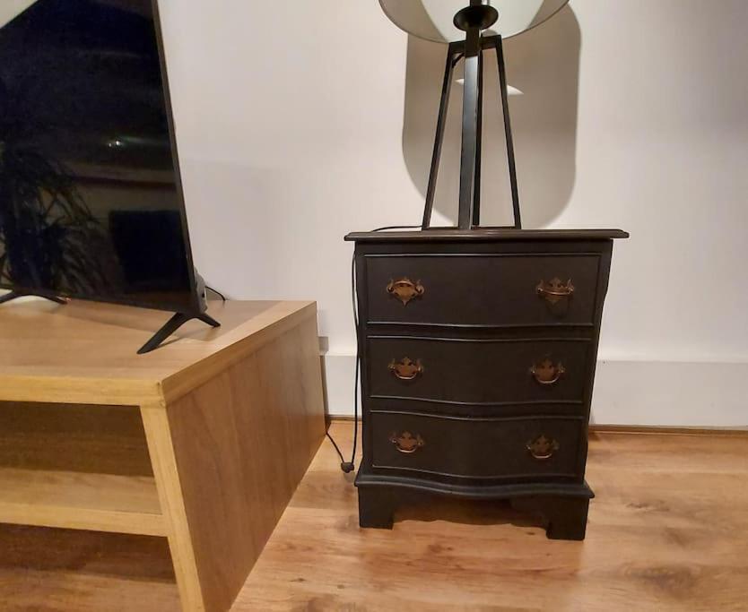 2 Bed Flat, Bounds Green, Piccadilly Line, London N11 Kültér fotó